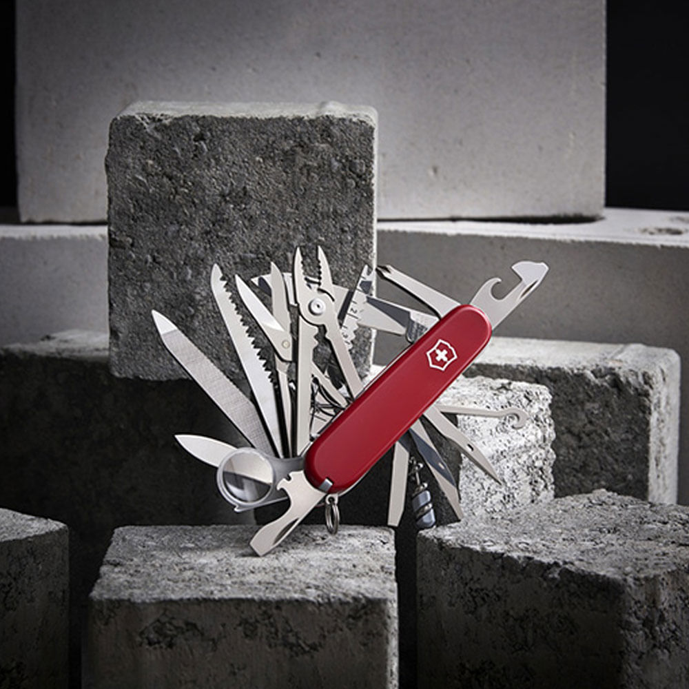 Navaja Swiss Champ color Rojo Victorinox